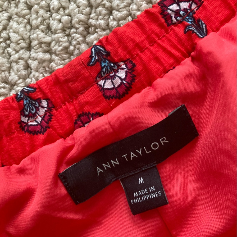 Ann Taylor Tiered Full Body Maxi Skirt Size Medium Bright Red Pattern Like New - Picture 3 of 8